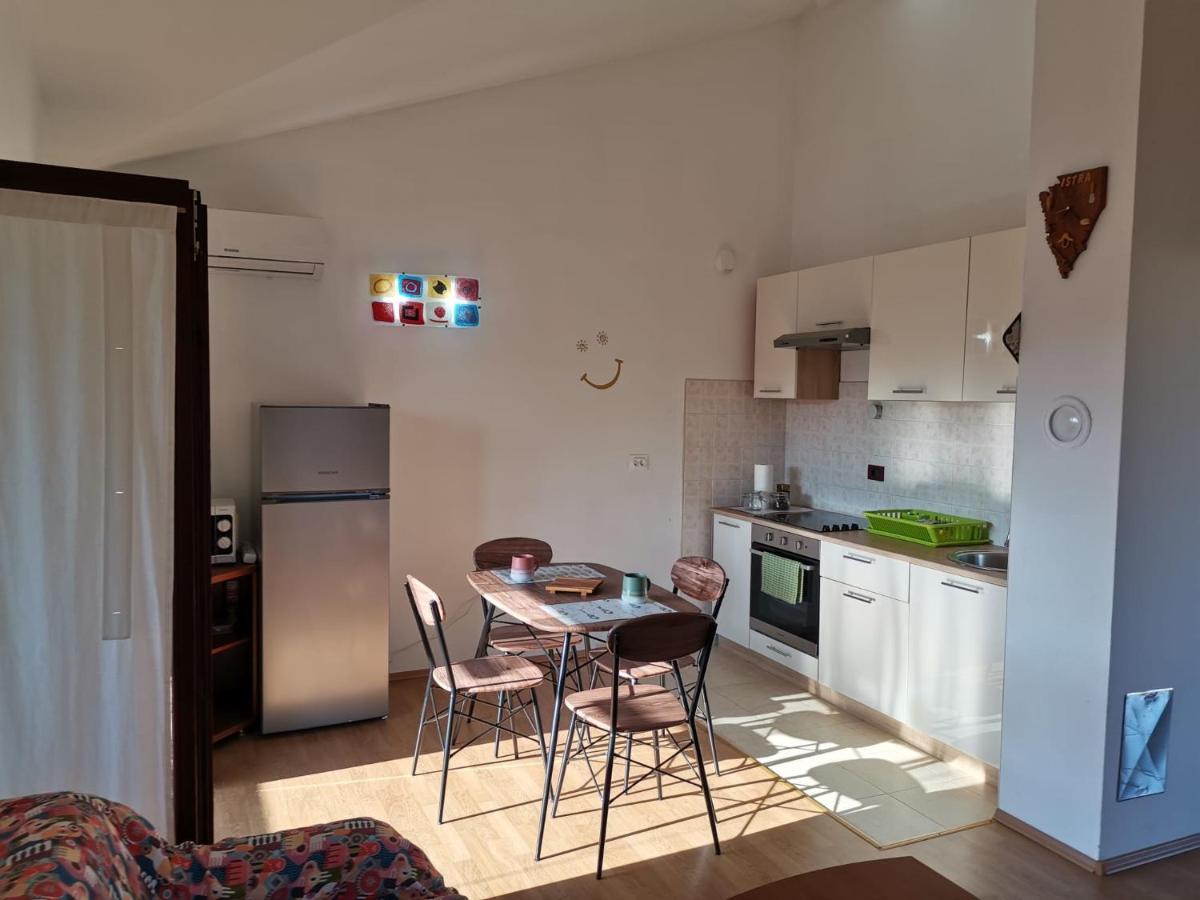 Appartement Sonia Фажана Екстер'єр фото